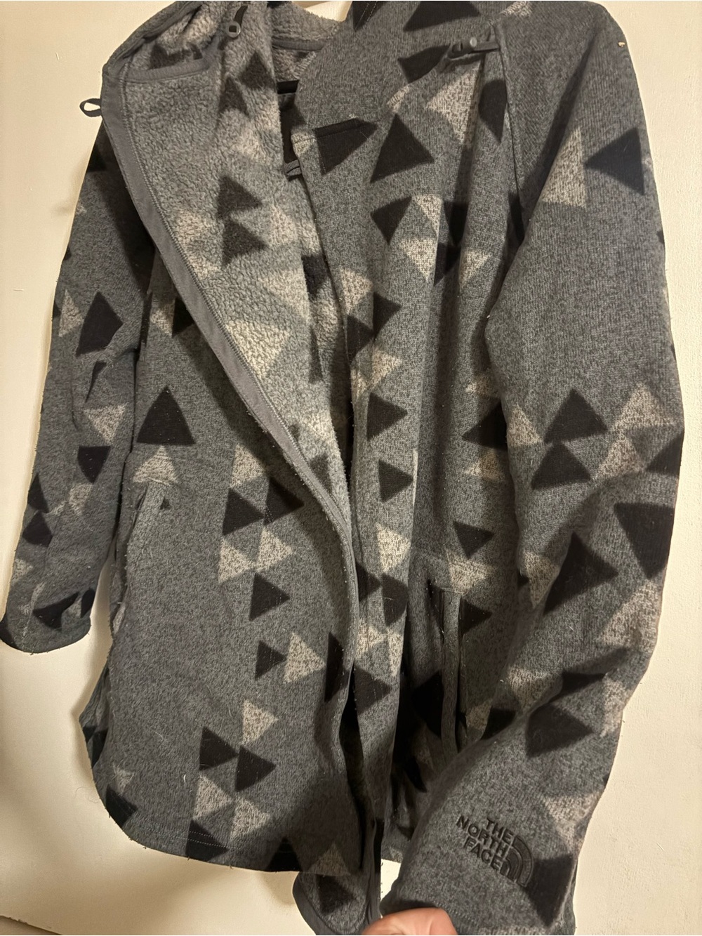 The North Face Men’s Gray Triangular Pattern Zip Fleece Jacket